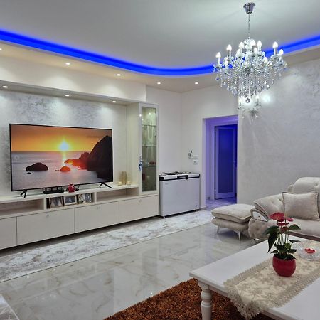 Vila Armela Sarande Luaran gambar