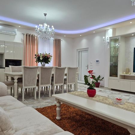 Vila Armela Sarande Luaran gambar